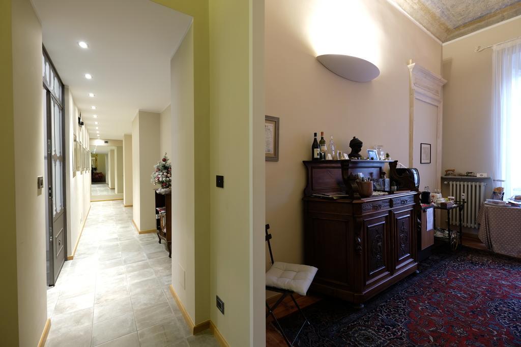 Madama Cristina Bed & Breakfast Turin Exterior photo