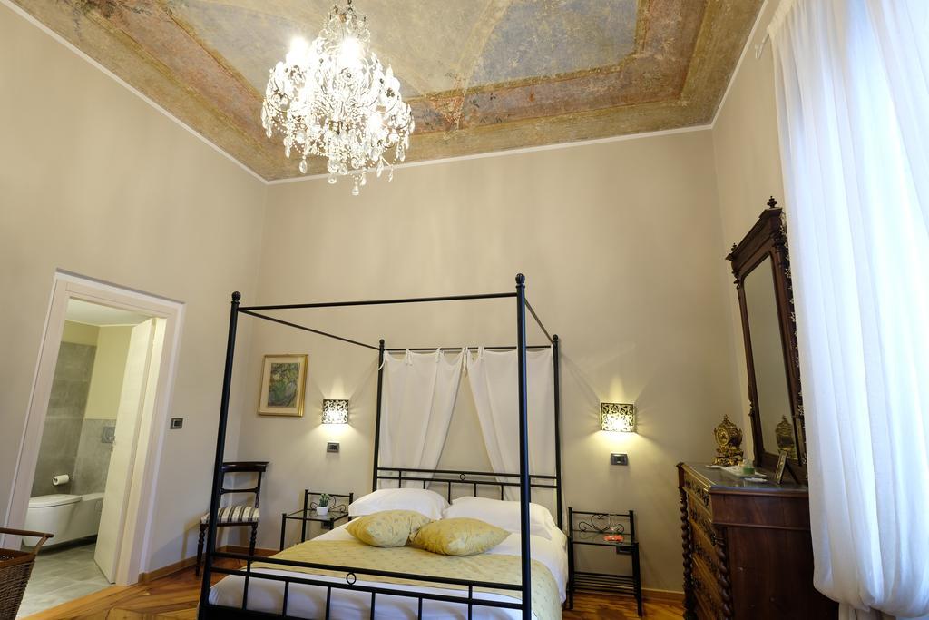 Madama Cristina Bed & Breakfast Turin Exterior photo