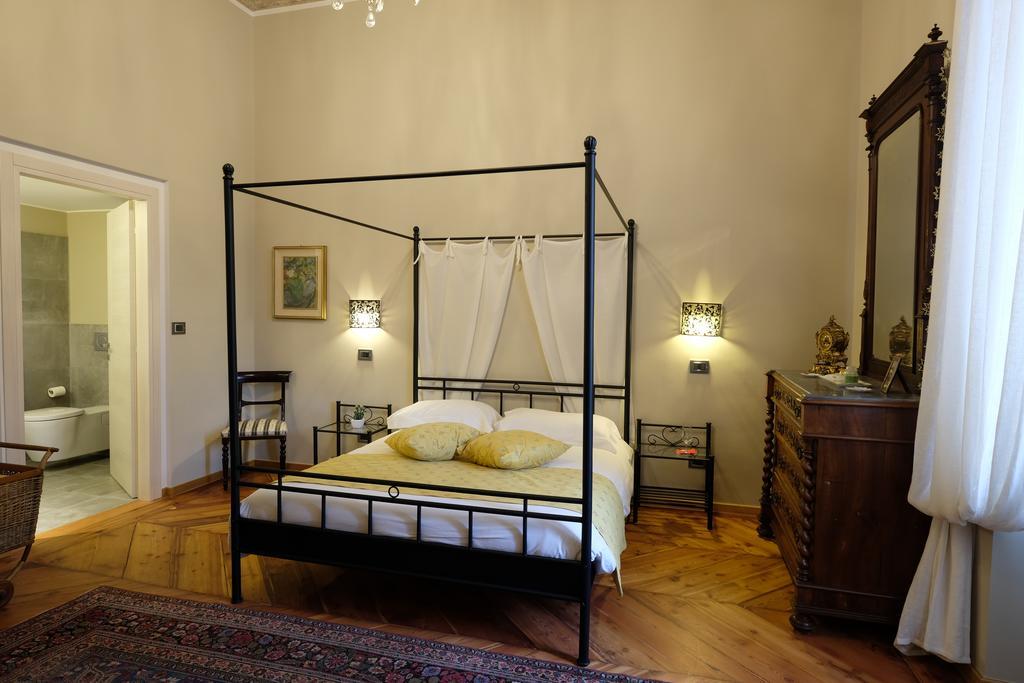 Madama Cristina Bed & Breakfast Turin Exterior photo